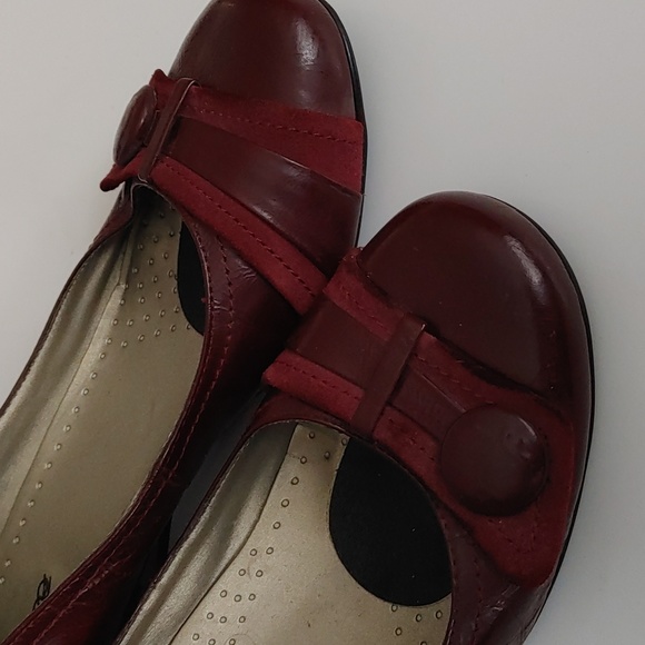 Hush Puppies maroon heel Size 9 - Picture 2 of 5